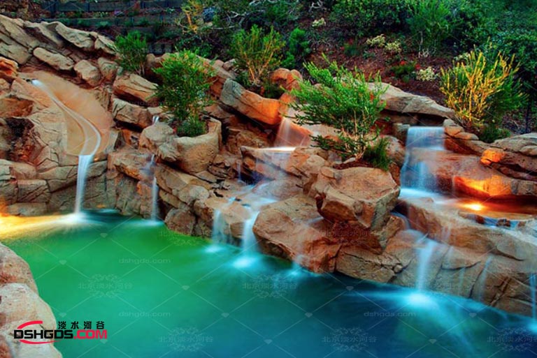 塑石假山在造景領域樹一幟讓人心曠神怡