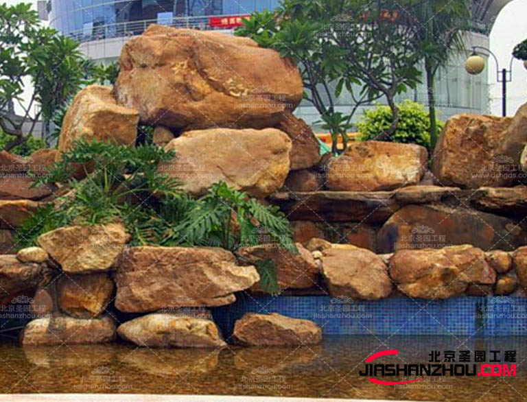 塑石假山的設計讓孩子能夠進行有趣的玩耍設計時可以采用多樣化