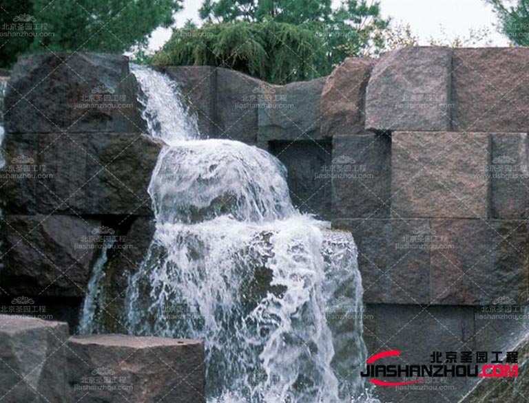 塑石假山的功能性也十分的強大選擇塑石假山的顏色需要考慮客戶的喜好