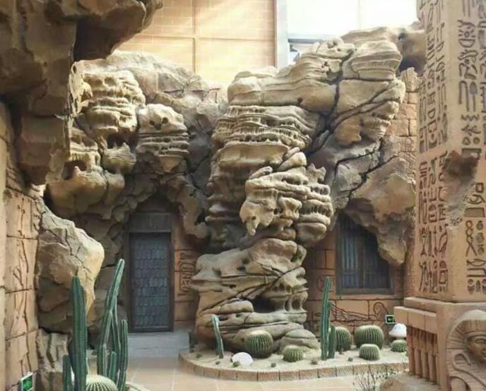 不一樣的人造水泥假山 追求藝術(shù)效果的水泥假山