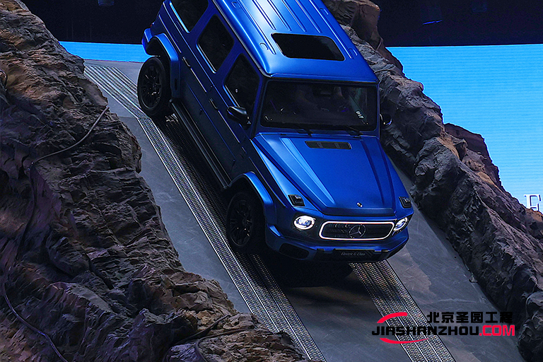 室內(nèi)塑石假山造景工程 奔馳越野塑石假山場地制作