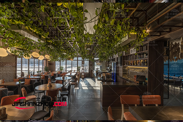 四川仿真樹把戶外美景搬進室內 讓整個空間都變得鮮活起來