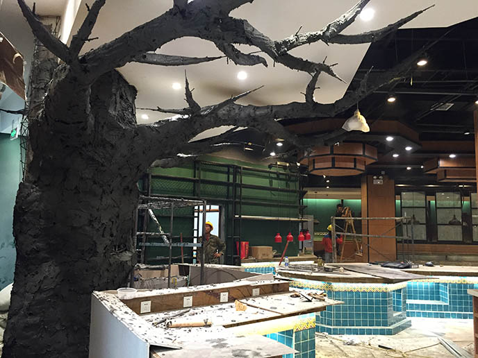 仿真樹包柱子.jpg 仿真樹包柱子