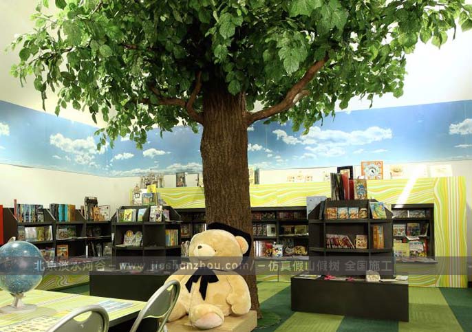 幼兒園假樹(shù).jpg 幼兒園假樹(shù)