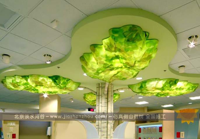 幼兒園假樹.jpg 幼兒園假樹