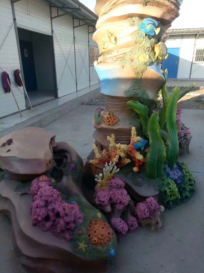 人造珊瑚礁及海洋館環(huán)境.jpg 人造珊瑚礁及海洋館環(huán)境