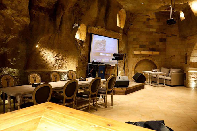 主題山洞酒店.jpg 主題山洞酒店