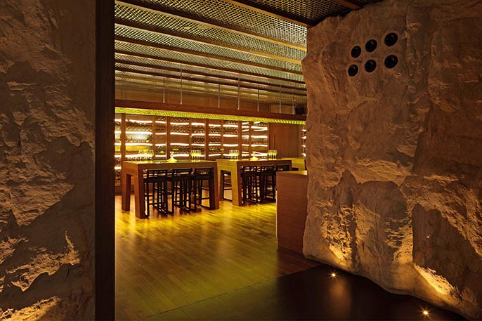 洞穴主題餐廳.jpg 洞穴主題餐廳