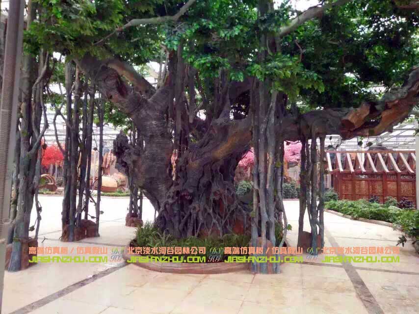 仿真大樹.jpg 仿真大樹