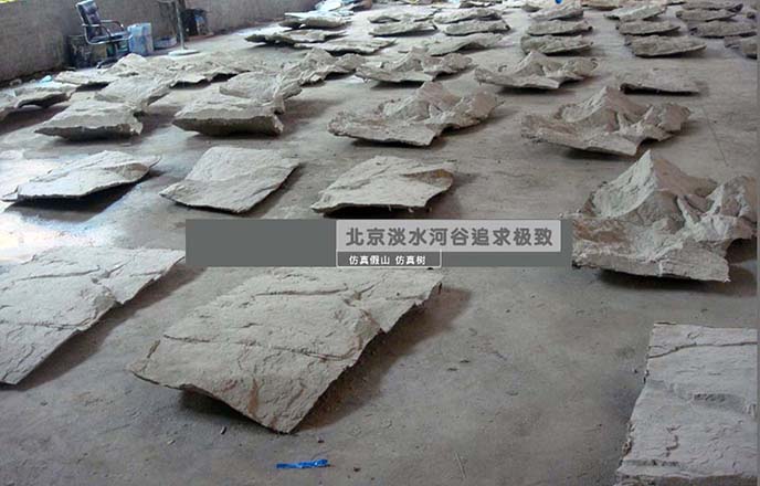 水泥塑石假山.jpg 水泥塑石假山