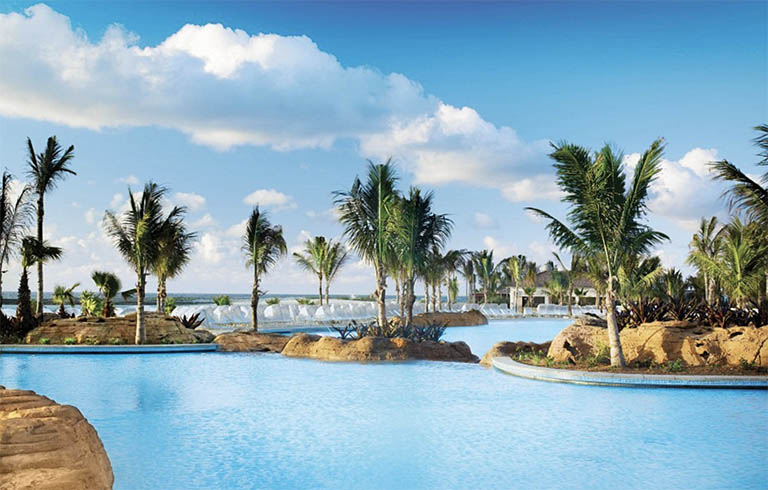 塑石假山.jpg 塑石假山