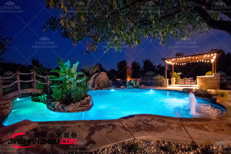 塑石假山.jpg 塑石假山