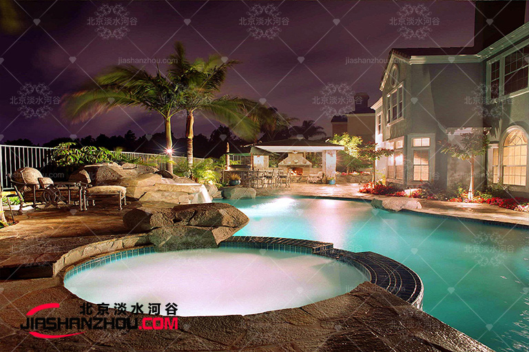 塑石假山.jpg 塑石假山