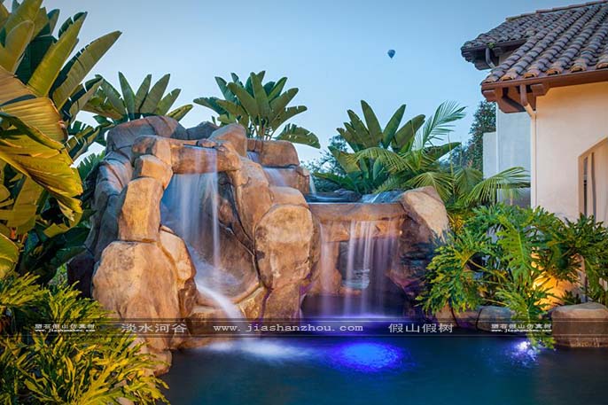 假山水池庭院