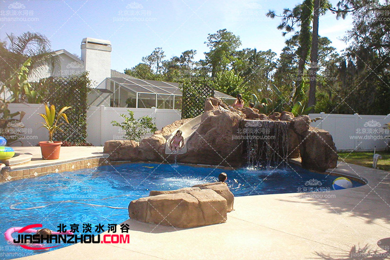 塑石假山.jpg 塑石假山