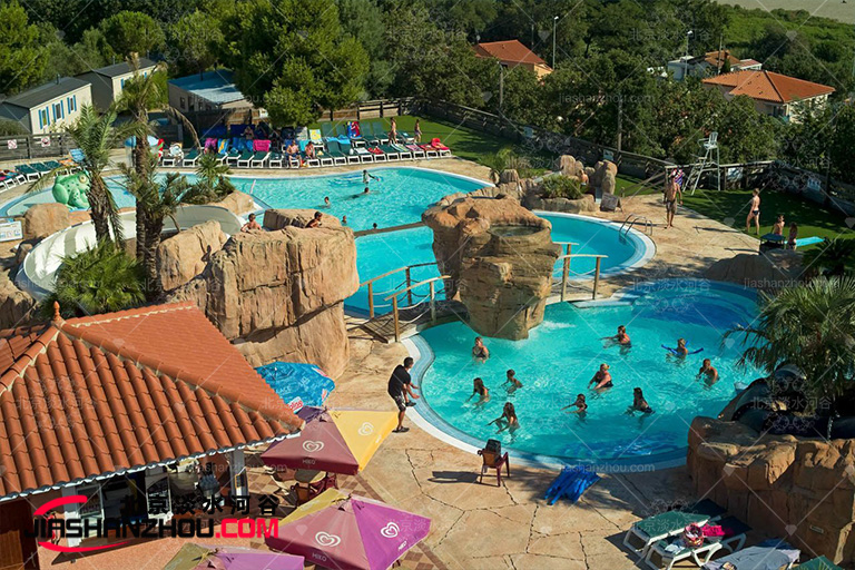 塑石假山.jpg 塑石假山