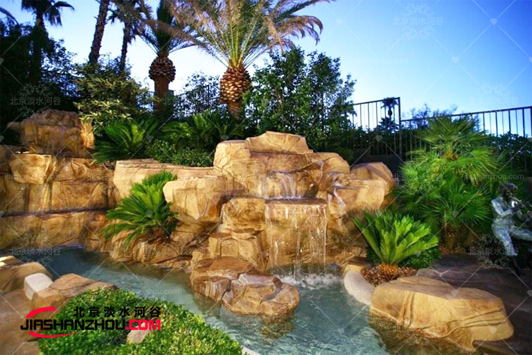 塑石假山.jpg 塑石假山