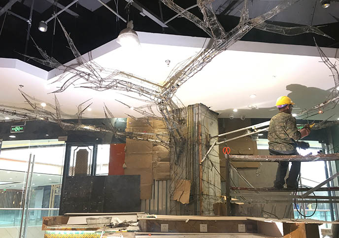 水泥樹包柱子.jpg 水泥樹包柱子