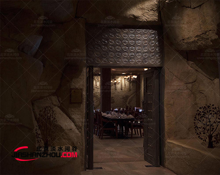 洞穴飯店.jpg 洞穴飯店