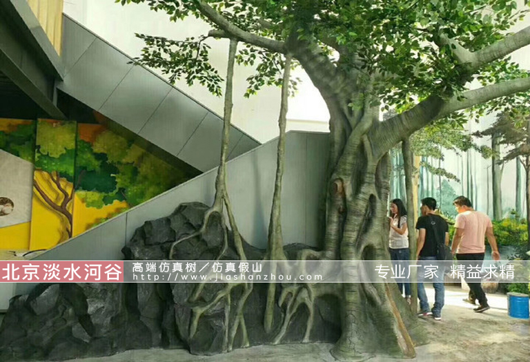 仿真榕樹.jpg 仿真榕樹