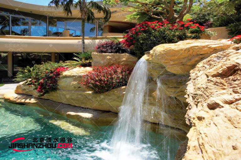 塑石假山.jpg 塑石假山