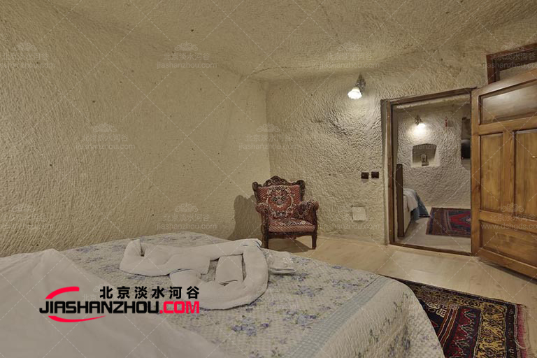 仿真巖洞旅游客棧.jpg 仿真巖洞旅游客棧