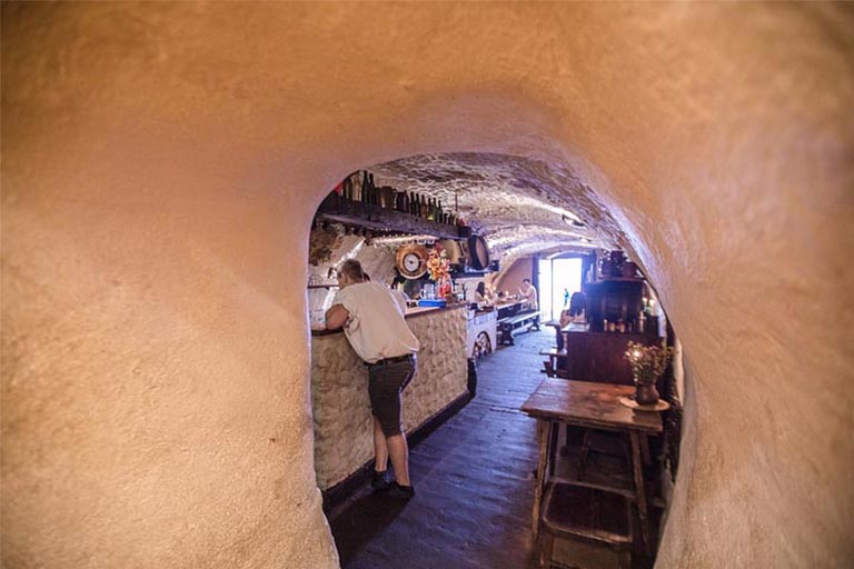 山洞咖啡廳.jpg 山洞咖啡廳