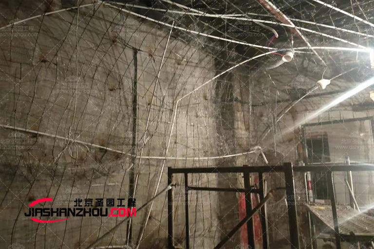 洞穴鹽洞小屋.jpg 洞穴鹽洞小屋