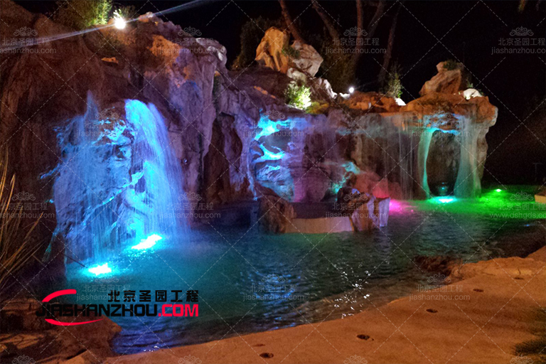 塑石假山.jpg 塑石假山