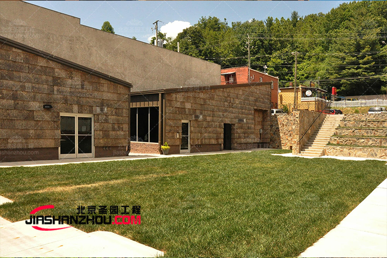 仿真樹皮酒店.jpg 仿真樹皮酒店