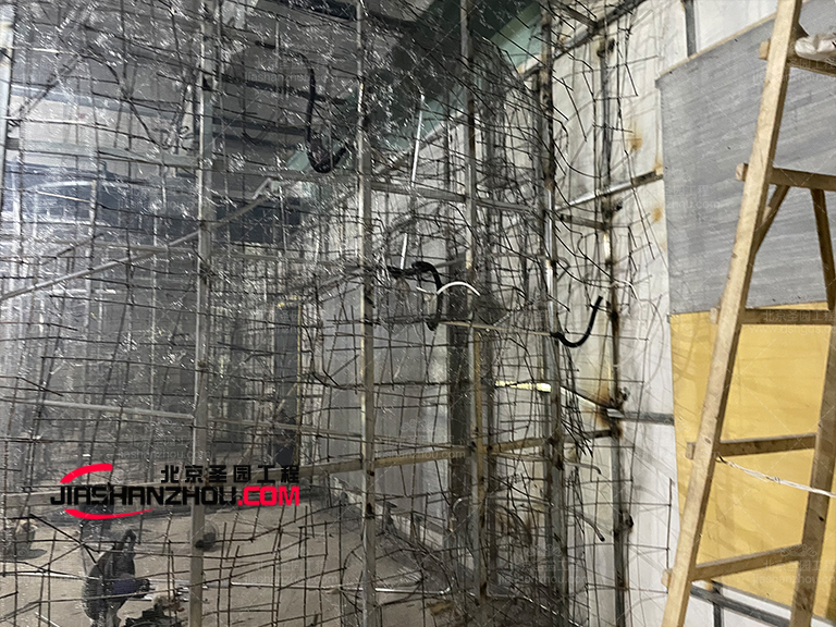 洞穴酒店.jpg 洞穴酒店