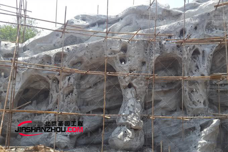 塑石假山.jpg 塑石假山