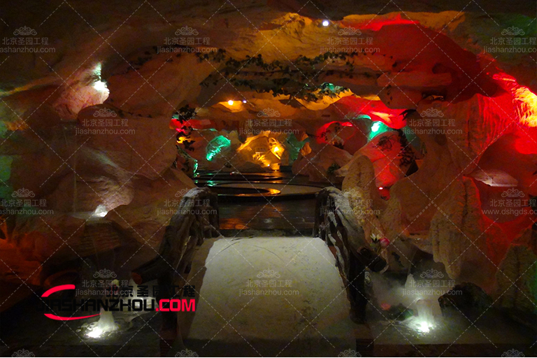 山洞酒店.jpg 山洞酒店