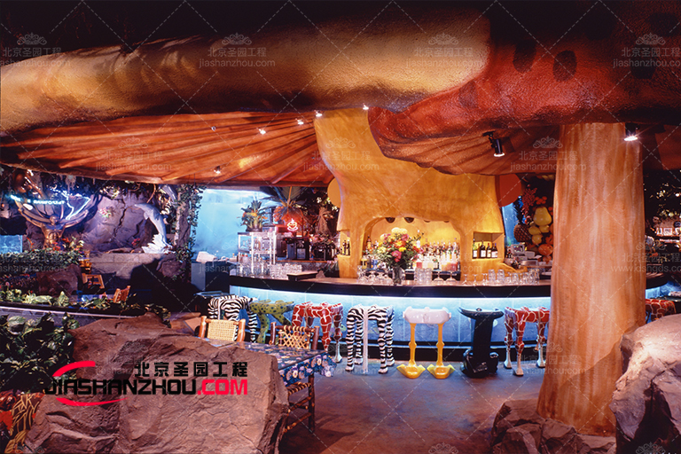 洞穴酒吧.jpg 洞穴酒吧