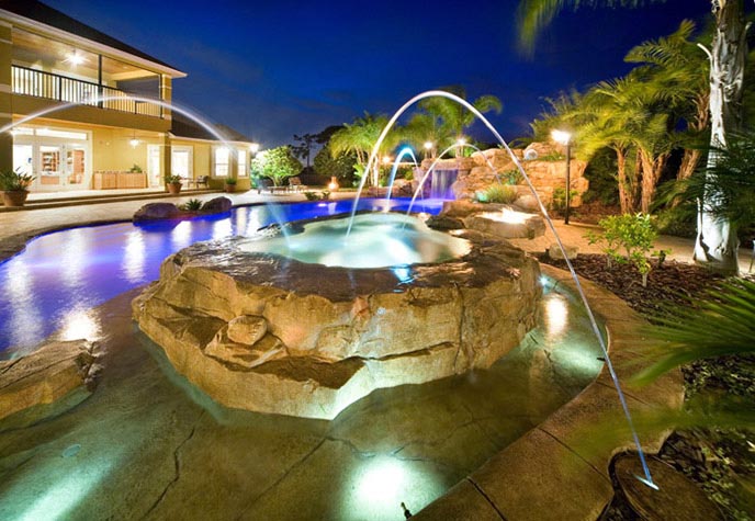 塑石假山.jpg 塑石假山.jpg