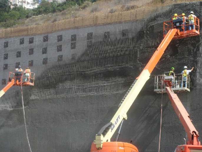 塑石假山.jpg 塑石假山.jpg