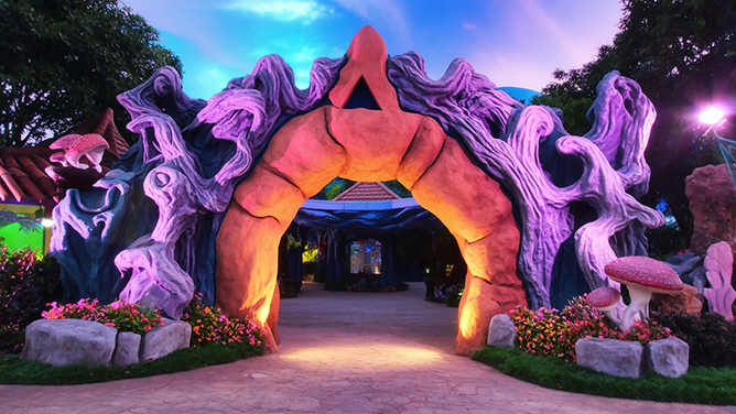 仿真樹大門.png 仿真樹大門