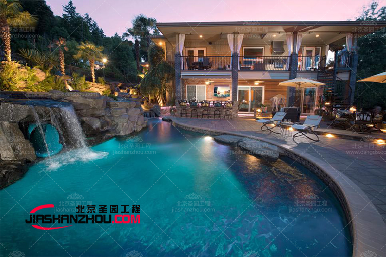 水泥假山.jpg 水泥假山.jpg