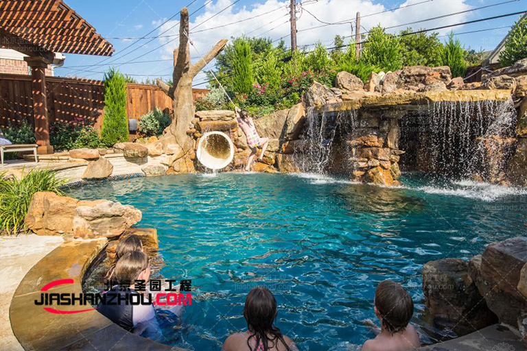 水泥假山.jpg 水泥假山.jpg