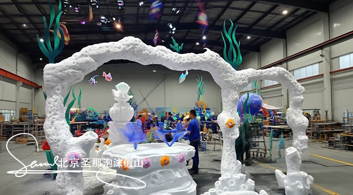 泡沫假山.jpeg 泡沫假山